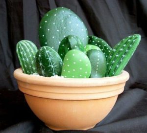 Galets-deco-peints-cactus